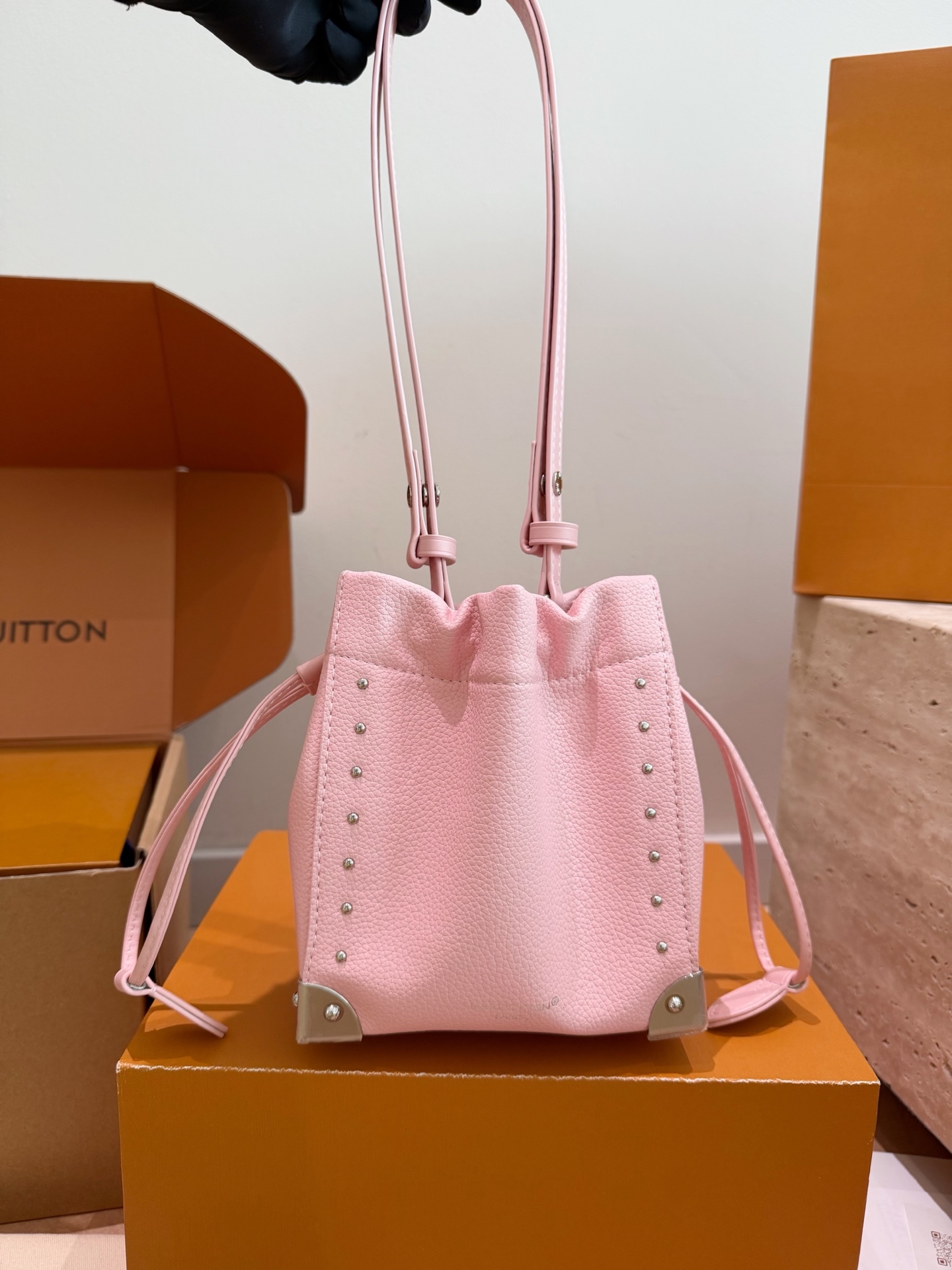 Louis Vuitton LV Bucket Bag Monogram Canvas